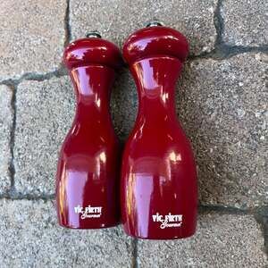 Vic Firth Gourmet Red Wooden Salt and Pepper Grinder Mill Set
